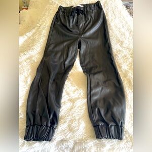 Tinseltown Vegan leather slouchy pants XS